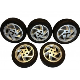 RUOTE IN LEGA FORD SR DA 15 POLLICI D'EPOCA