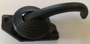 Apriporta / gancio anche per portellone) Lada Niva 1.7 1.9 d 