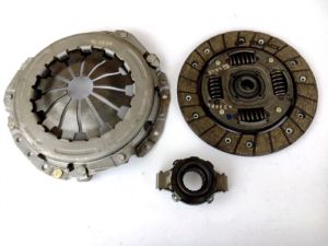 Frizione   lada niva 1.7  Kit  dopo 20120  modello  m e urban  