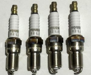 CANDELE ORIGINALE RENAUTL D'EPOCA C 82 LJS